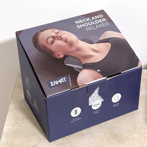 ZAMAT Neck and Shoulder Relaxer Magnetic Therapy Neck Stretcher pillow - Picture 4 of 8